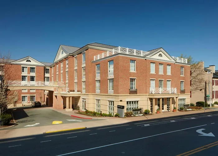 Courtyard By Marriott Charlottesville - University Medical Center