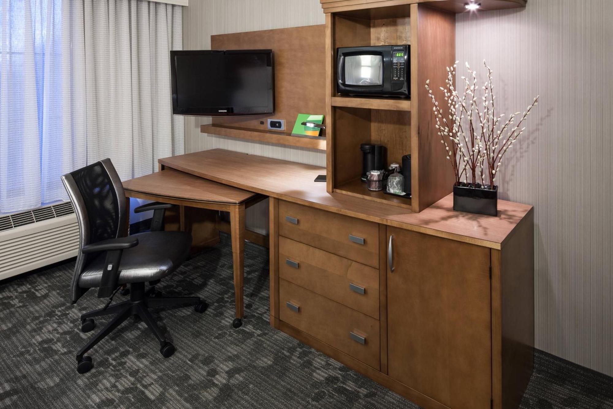 Courtyard By Marriott - Medical Center Hotel