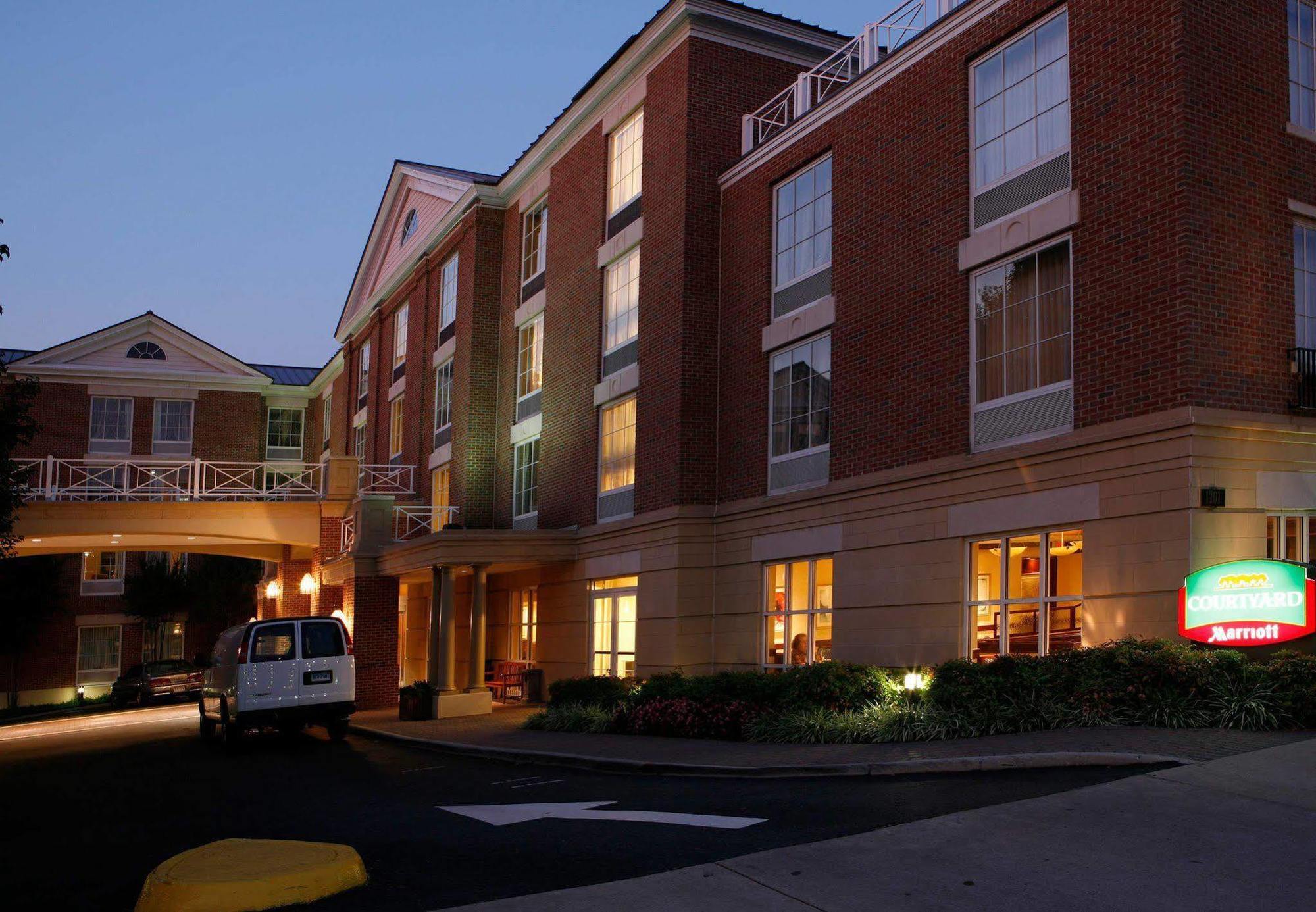 Courtyard By Marriott - Medical Center Charlottesville